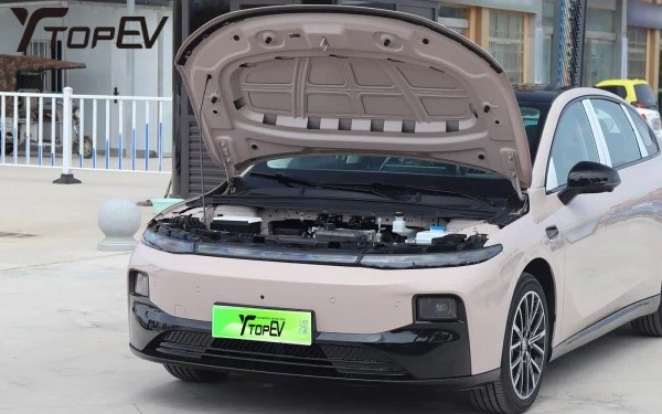 Leapmotor B01 electric sedan Leapmotor B01 electric sedan
