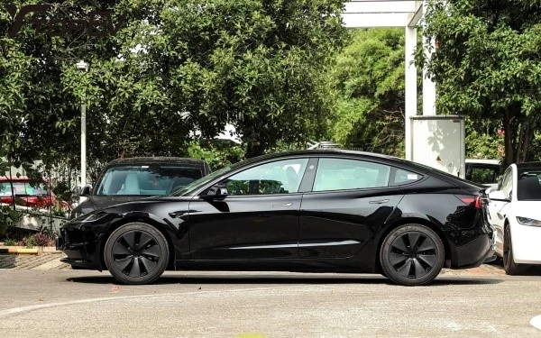 Tesla Model 3 specs Tesla Model 3 specs
